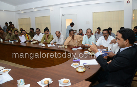 Auto drivers association at DC office